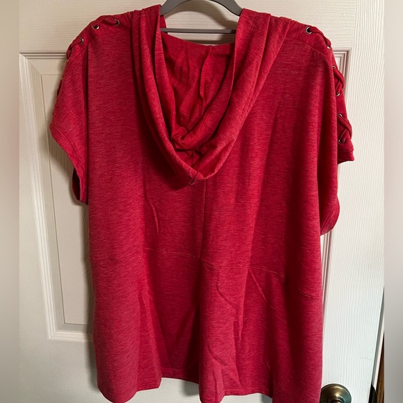 Pink hooded t-shirt - Picture 4 of 5